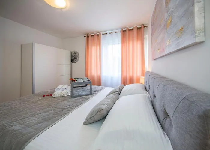 Apartment Nice Split