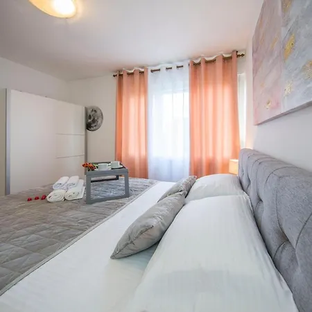 Apartament Nice Split